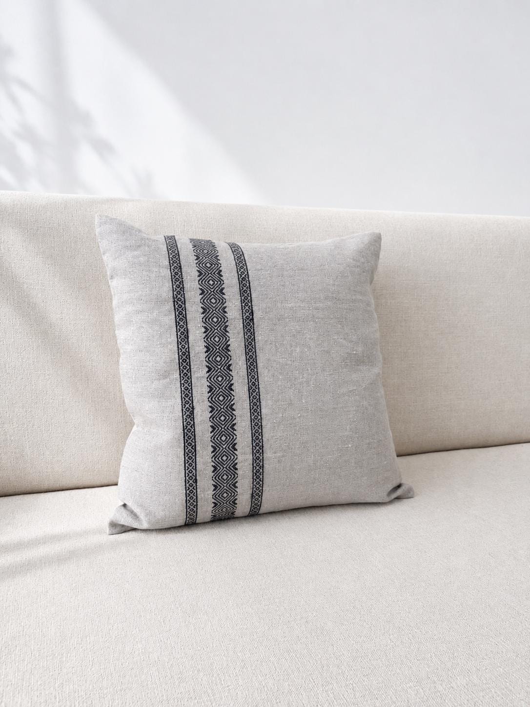 Charcoal Gray Embroidered Linen Pillow Cover, Neutral Throw Pillow, Handmade Lumbar Throw Pillow Cover, Modern Boho Pillow, 18x18 & 14x22