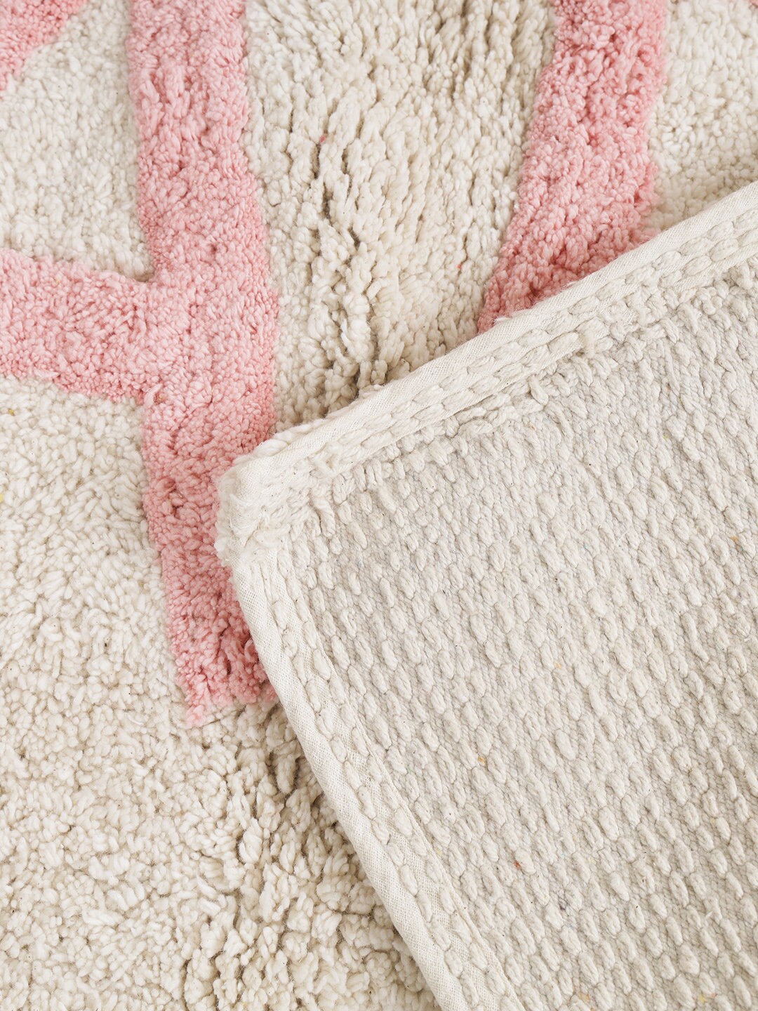 Handwoven Cotton Bathmat: Shaggy Non-Slip Natural Pink Rug